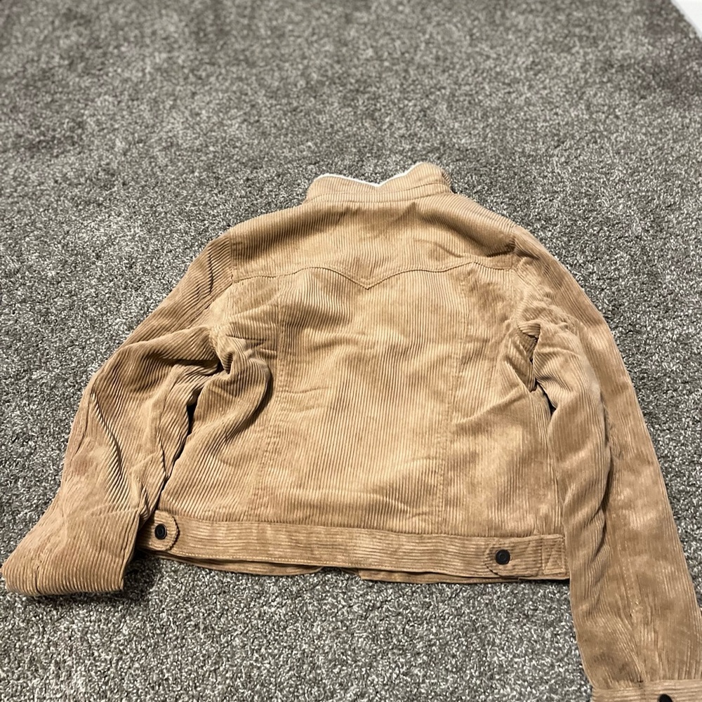 Fuzzy jacket - Picture 2 of 3